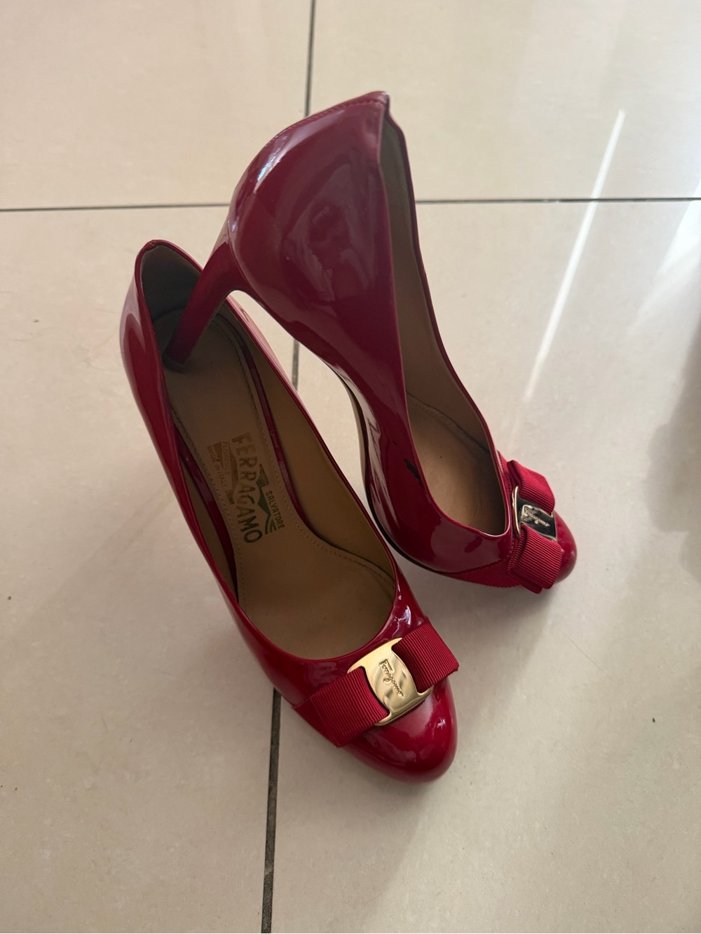 Salvatore Ferragamo Red Patent Bow 38.5 Pump